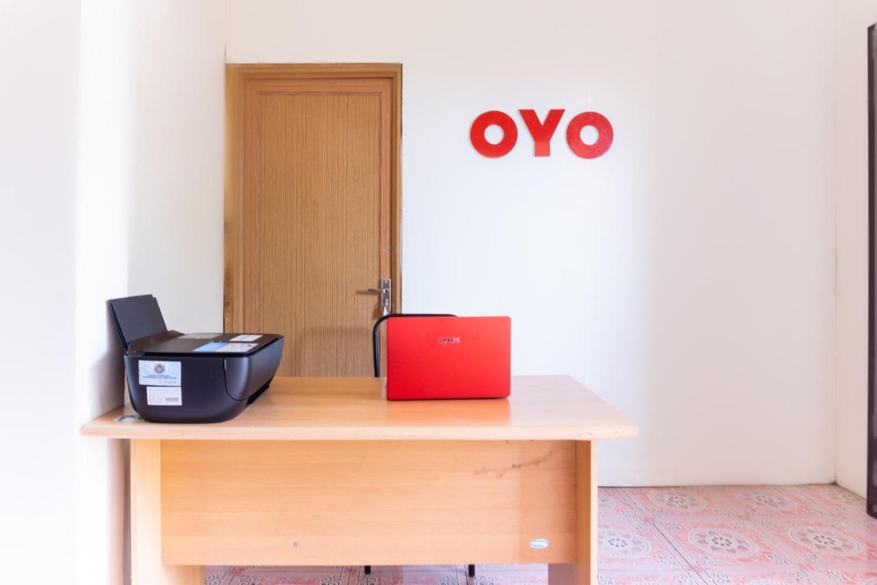 Oyo 3095 Semarapura Homestay Makassar Exterior photo